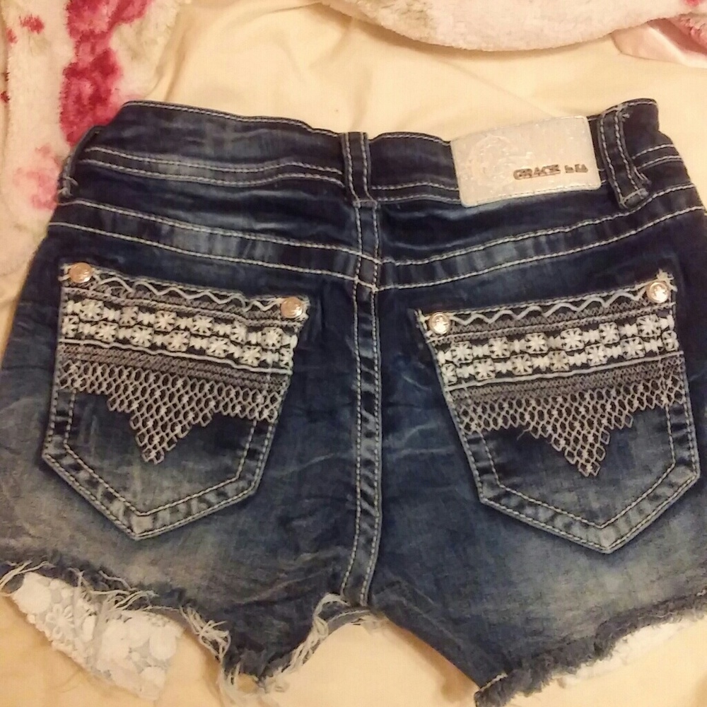 Grace in la shorts sz. 28